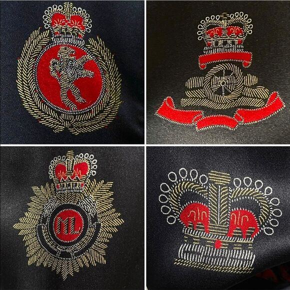 ESCADA Margaretha Ley Vintage 80s Button Up Silk Blouse Medals Crest 40 10 OVRSZ - Picture 3 of 14